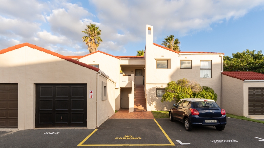 2 Bedroom Property for Sale in Greenways Golf Estate Western Cape